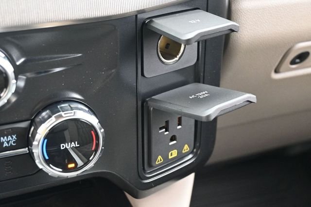 New 2026 Star White Metallic Tri-Coat Ford F-250® Platinum® image 88