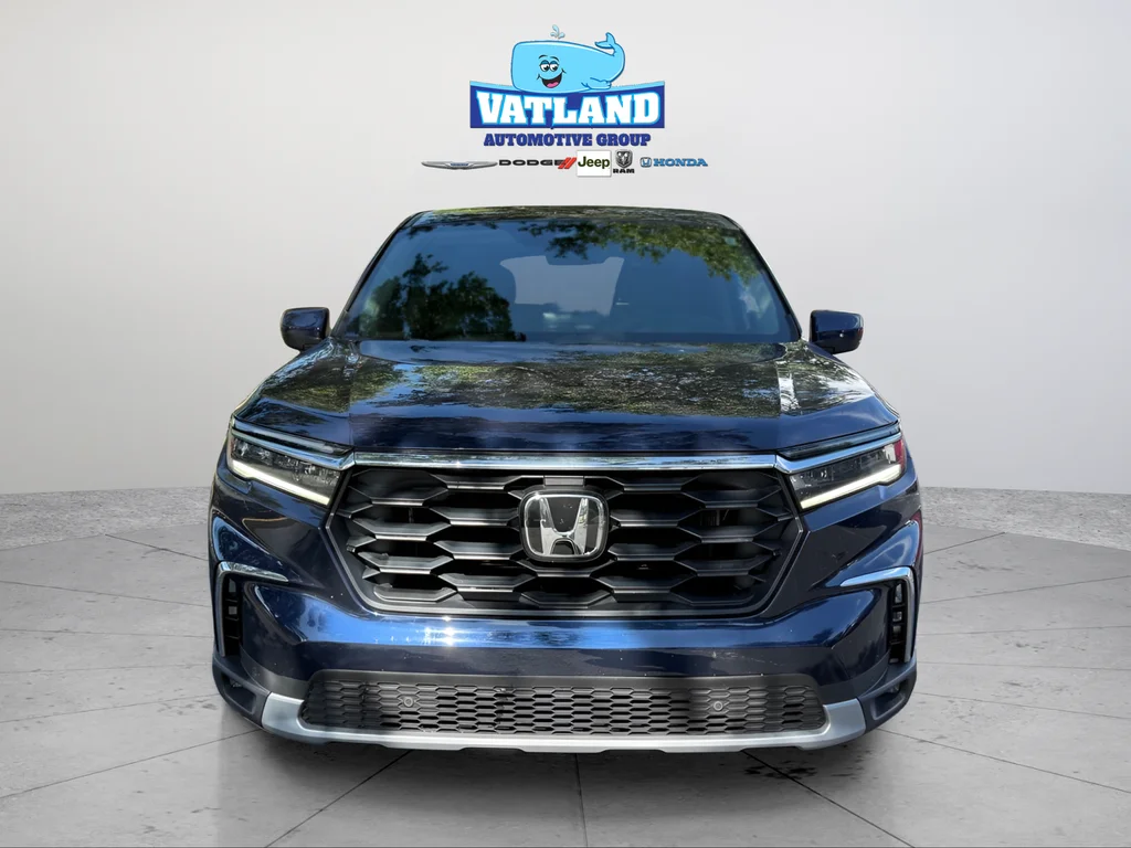 Used 2025 Obsidian Blue Pearl Honda EX-L image 8