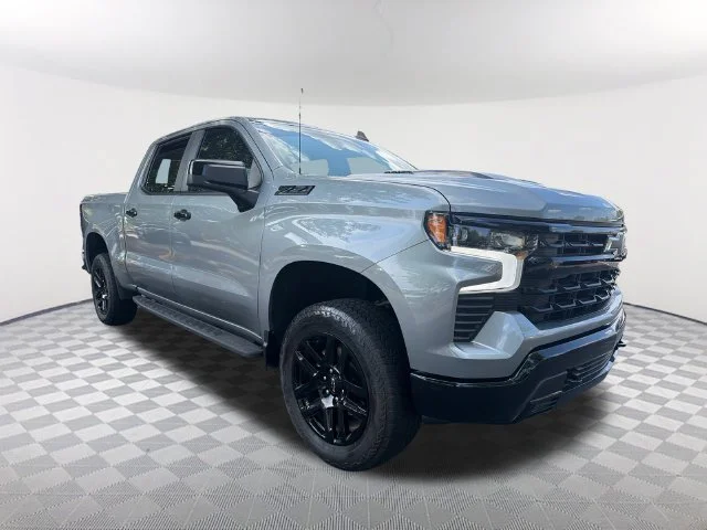 Used 2024 Sterling Gray Metallic Chevrolet LT Trail Boss image 3