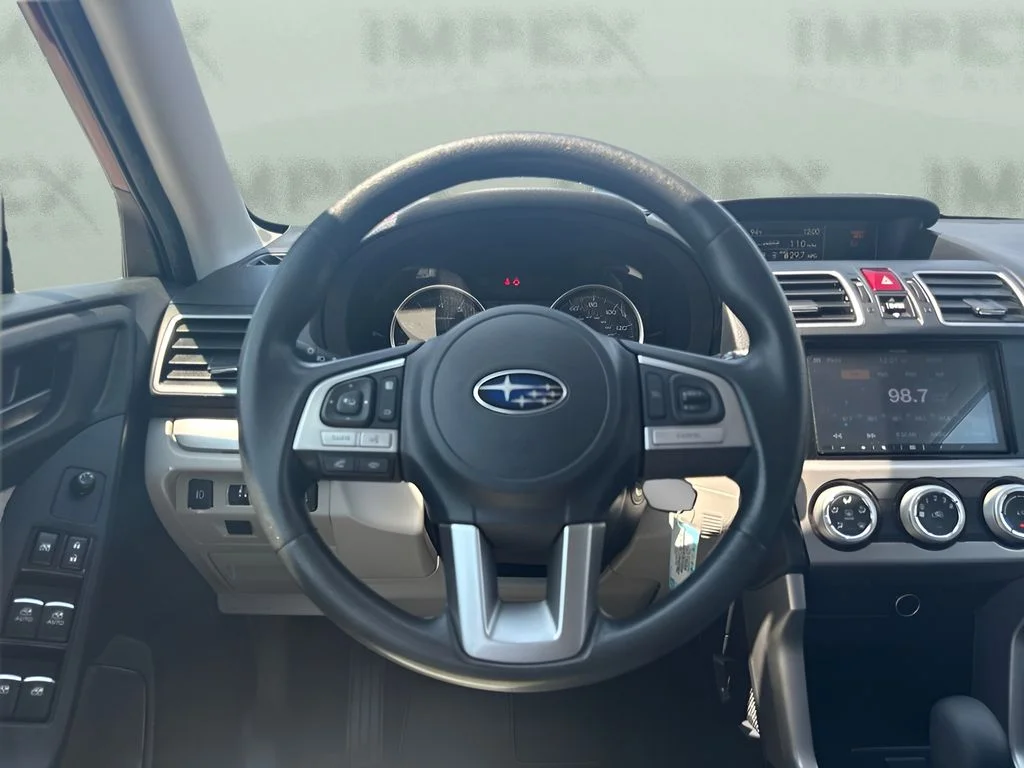 Used 2018 Red Subaru 2.5i image 8