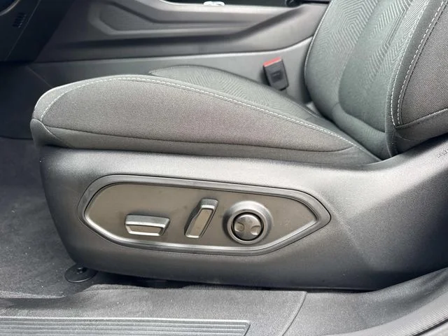 New 2026 Silver Jeep Laredo image 17