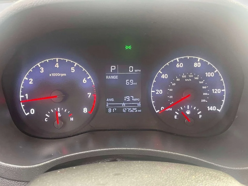 Used 2019 Gray Hyundai SEL image 23