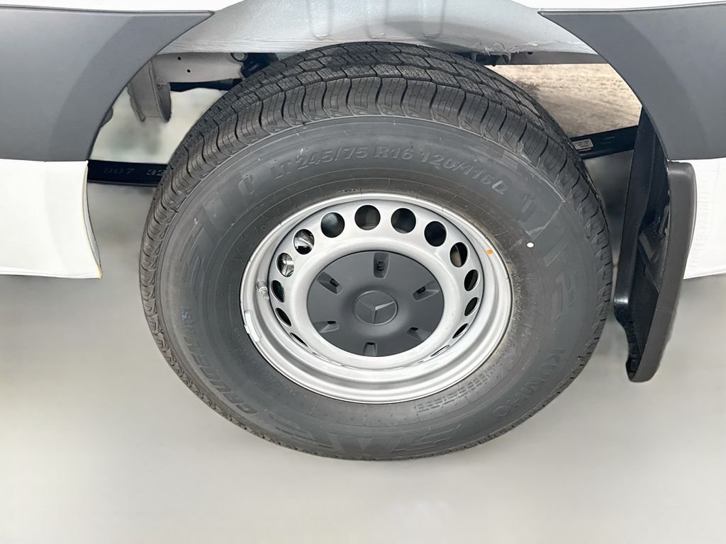 New 2026 Arctic White Mercedes-Benz  image 22