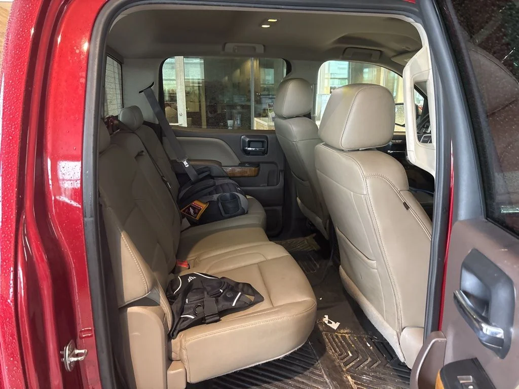 Used 2018 Red GMC SLT image 10
