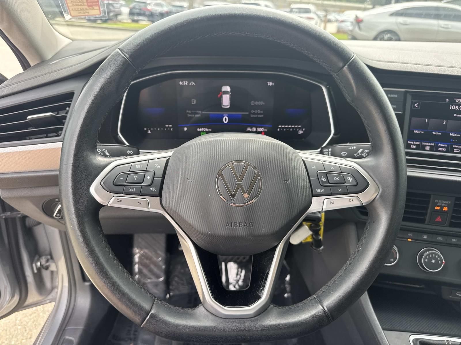 Used 2024 Silver Volkswagen 1.5T S image 21
