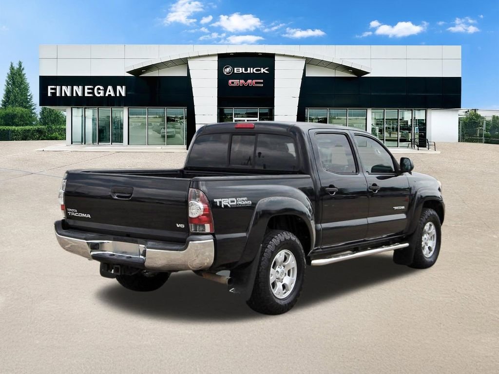 Used 2013 Black Toyota Base image 7