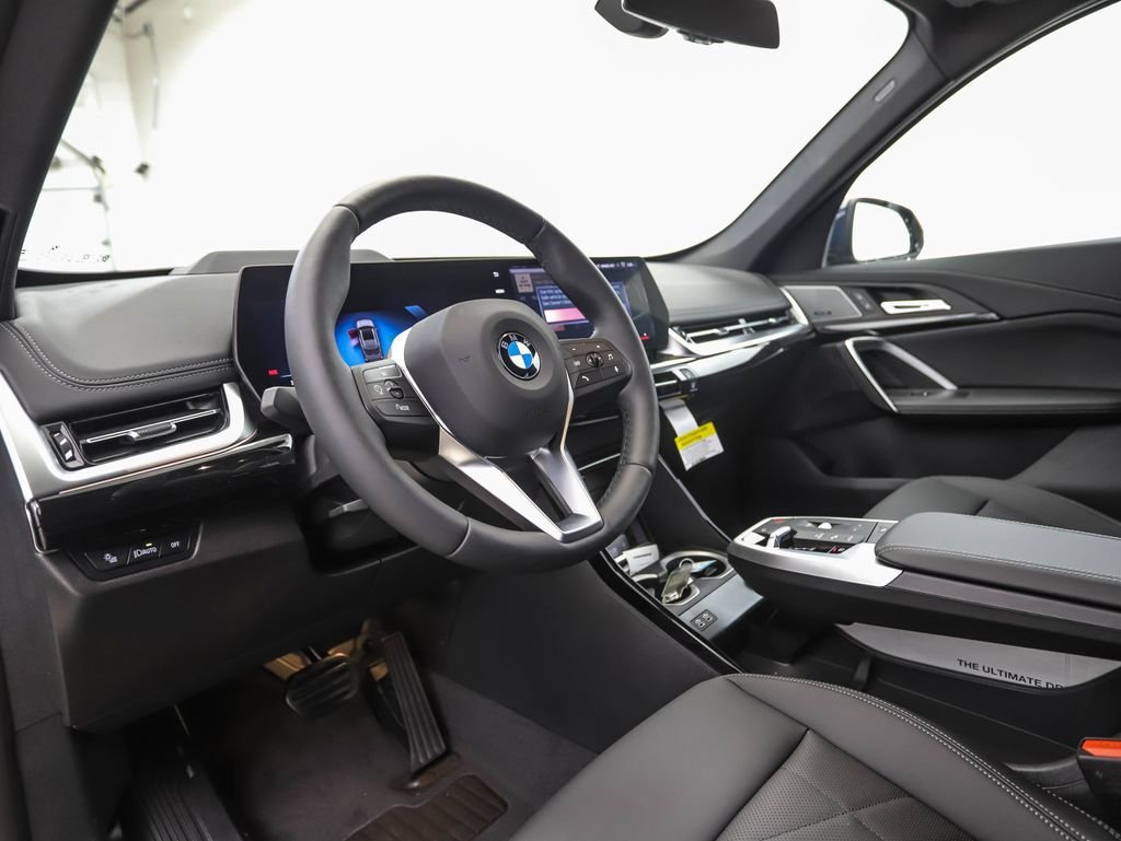 Used 2026 Blue Metallic BMW xDrive28i image 10