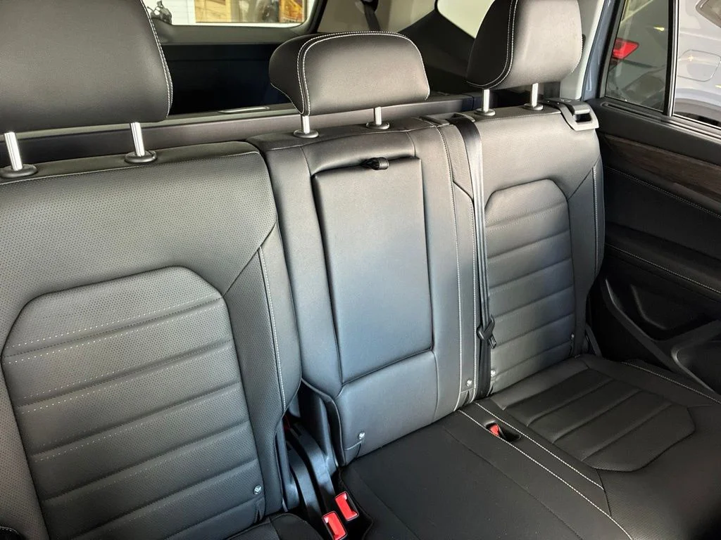 New 2026 Gray Volkswagen 2.0T SEL image 33