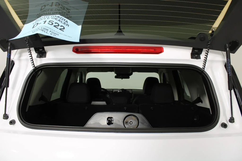 New 2026 Oxford White Ford Big Bend image 7
