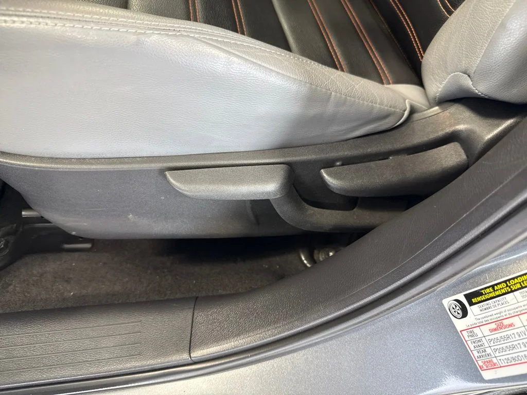 Used 2022 Gray Nissan SR image 13