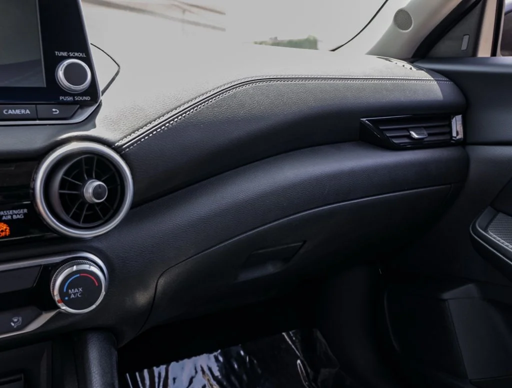 Used 2025 Black Nissan SV image 27