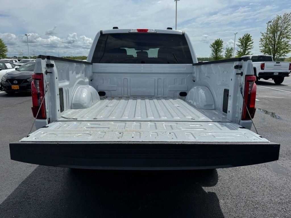 Used 2025 White Ford XLT image 6