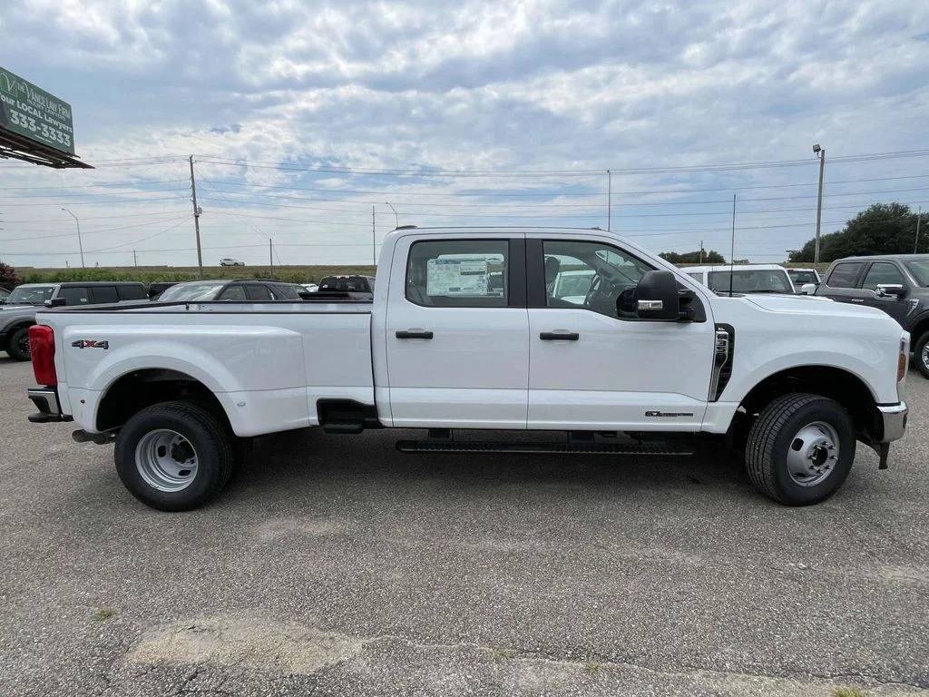 New 2026 White Ford XL image 2
