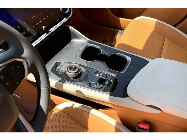 New 2026 Iridium Lexus PREMIUM AWD image 14