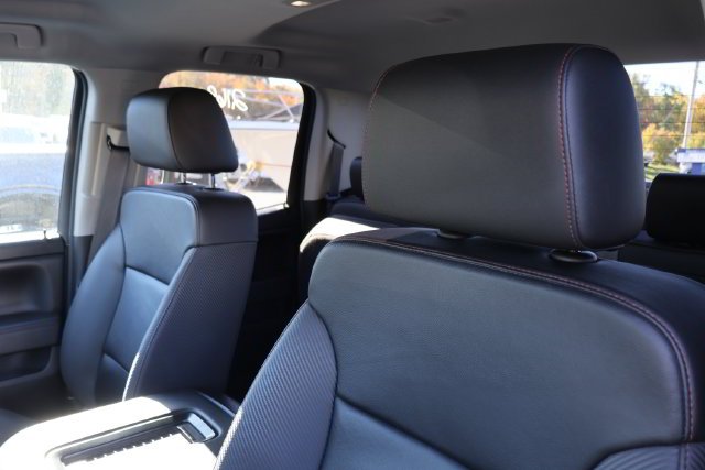 Used 2017 Black GMC SLT image 9