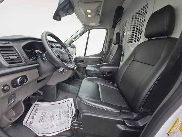 Used 2025 Oxford White Ford Base image 11