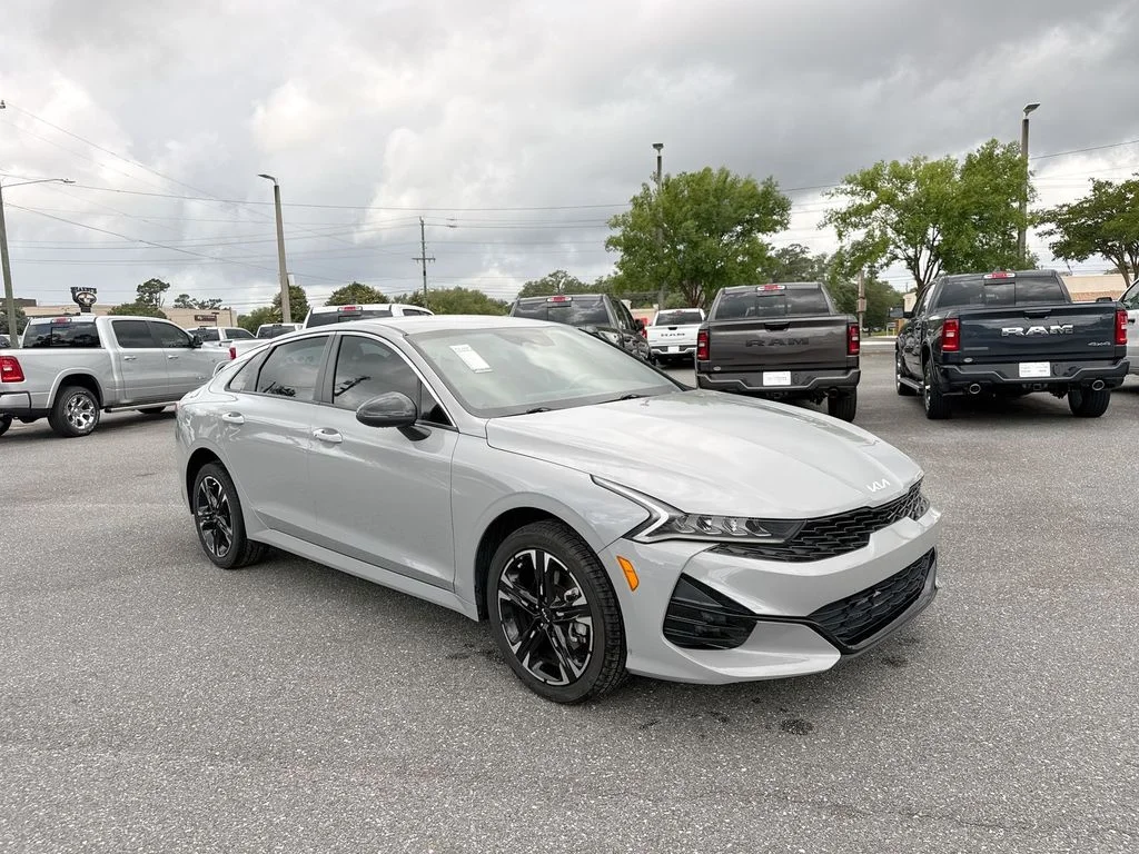 2022 Kia Optima GT-Line FWD's photo