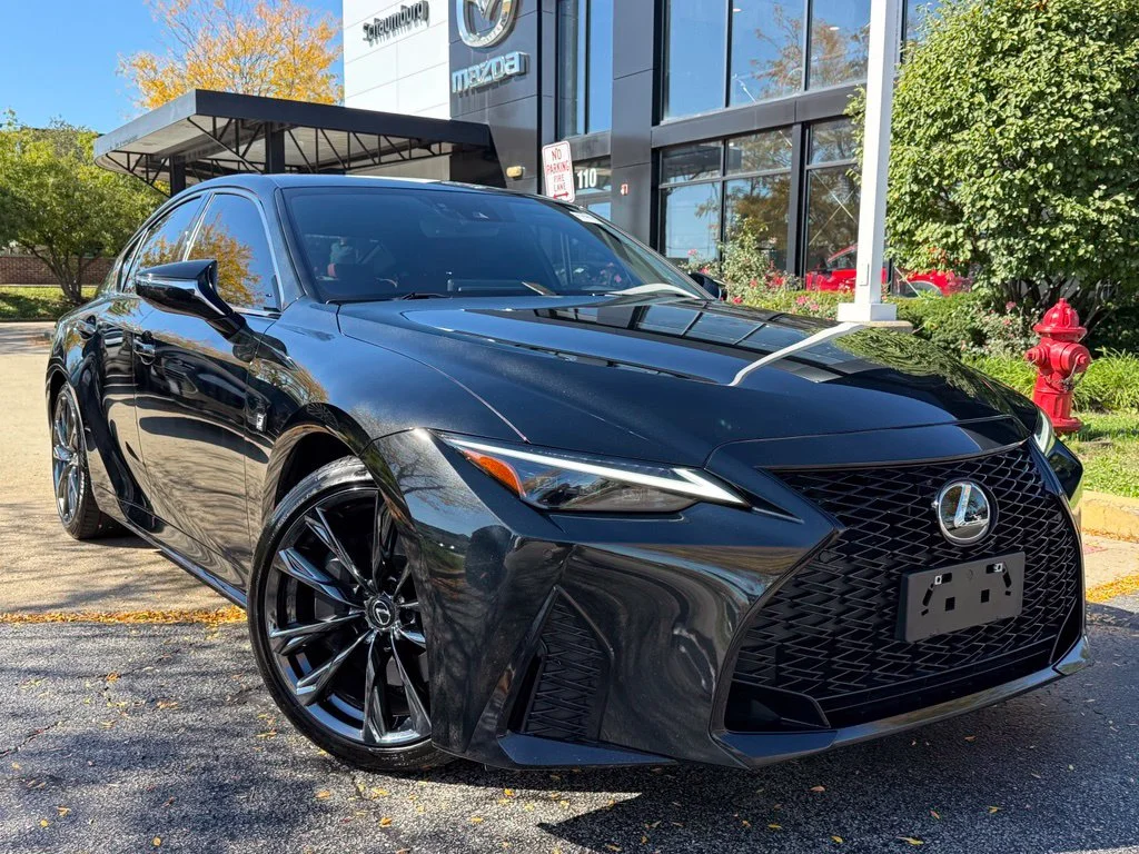 2023 Lexus IS