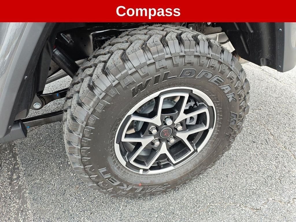 New 2026 Granite Crystal Metallic Clear-Coat Exterior Paint Jeep Rubicon X image 11