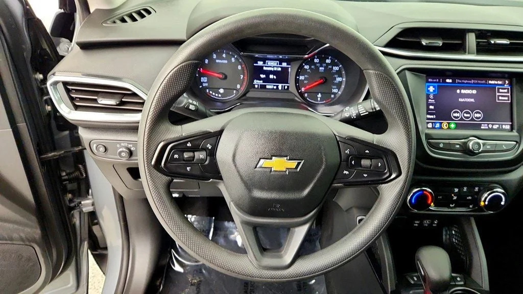 Used 2023 Sterling Gray Metallic Chevrolet FWD 4dr LT w/ Upgraded 1.3L ECOTEC Turbo Engine image 12