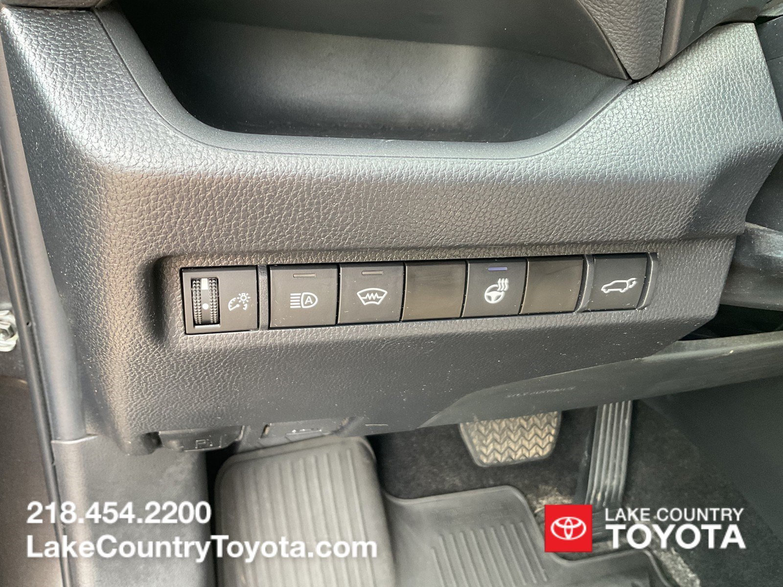 Used 2023 Gray Toyota XLE image 31