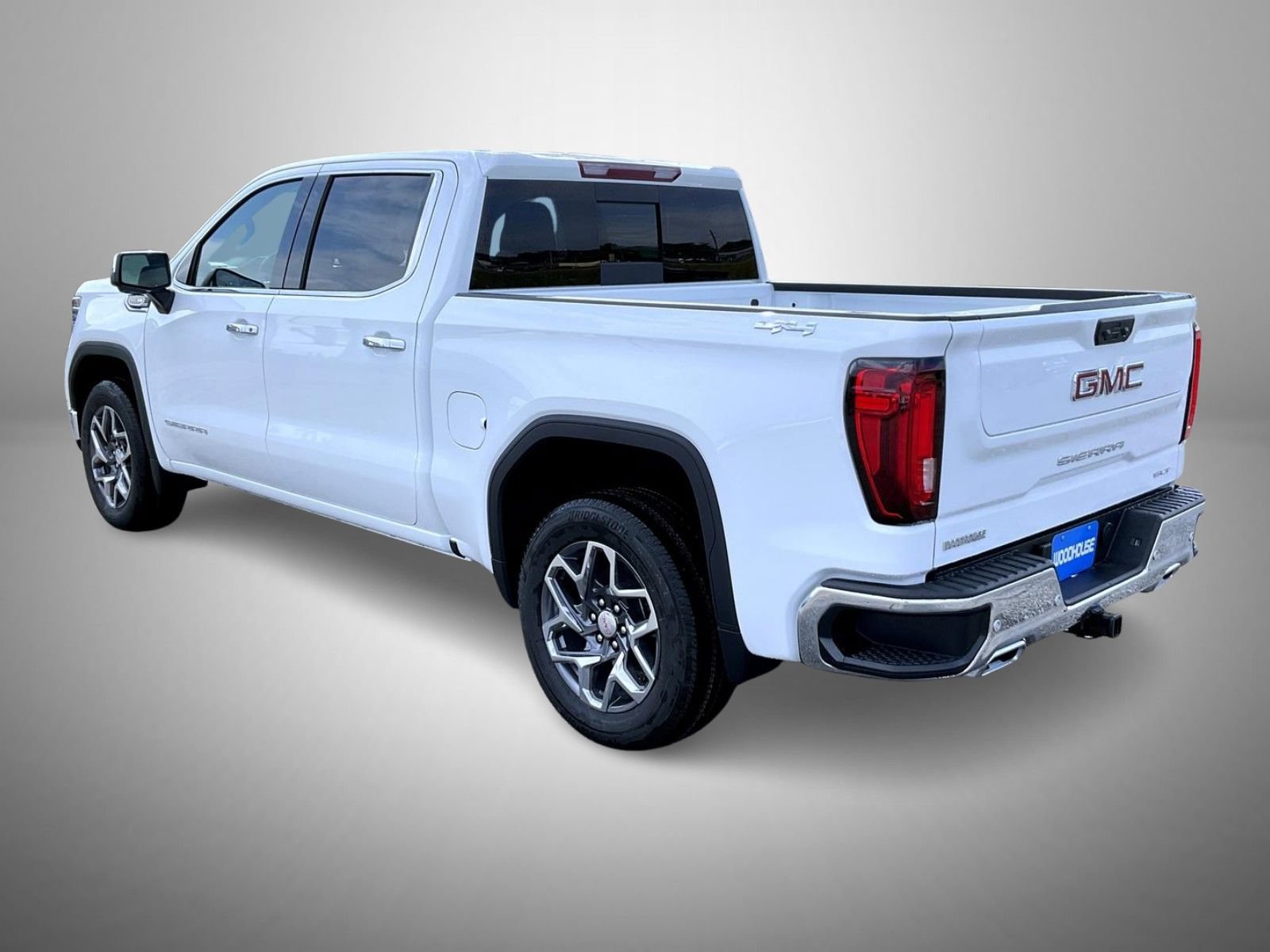 2026 GMC Sierra 1500 SLT - Photo 7