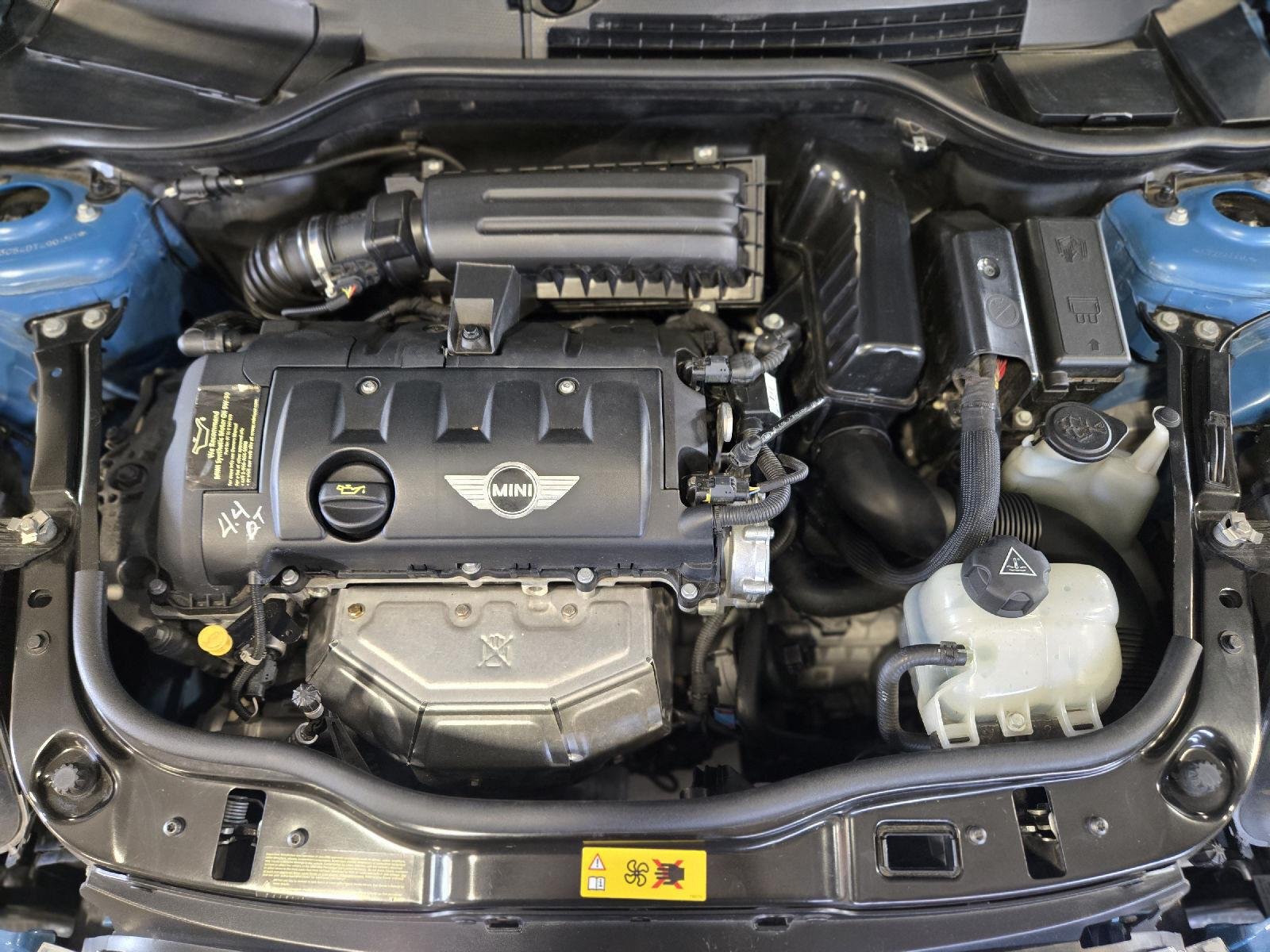 Used 2013 Reef Blue Metallic MINI CLUBVAN image 61