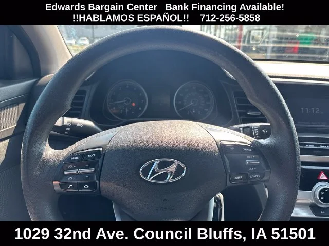 Used 2019 Gray Hyundai SE image 16