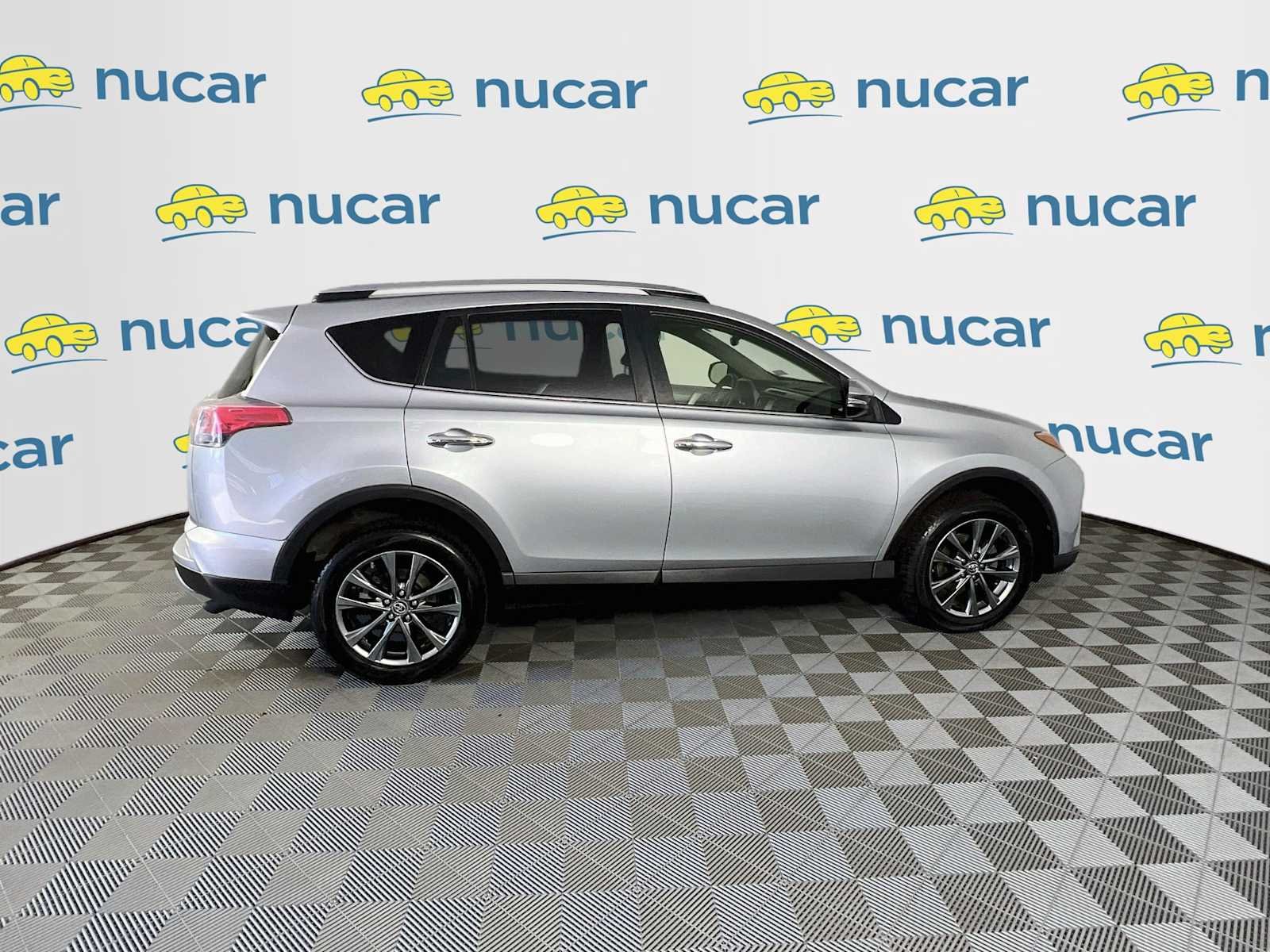 Used 2018 Silver Sky Metallic Toyota Limited image 8