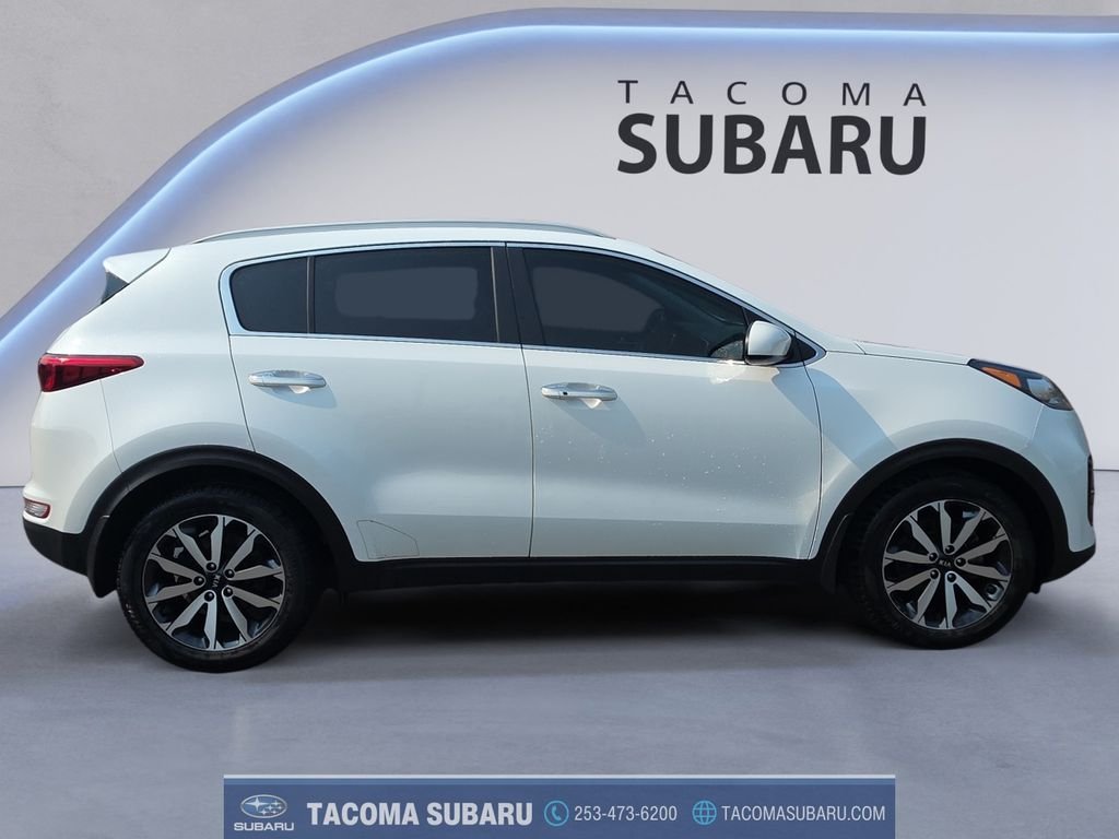 Used 2017 White Kia EX image 6