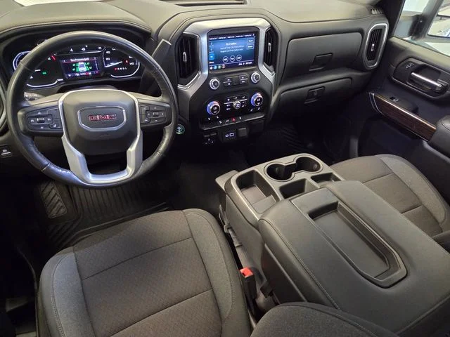 Used 2022 White GMC SLE image 14