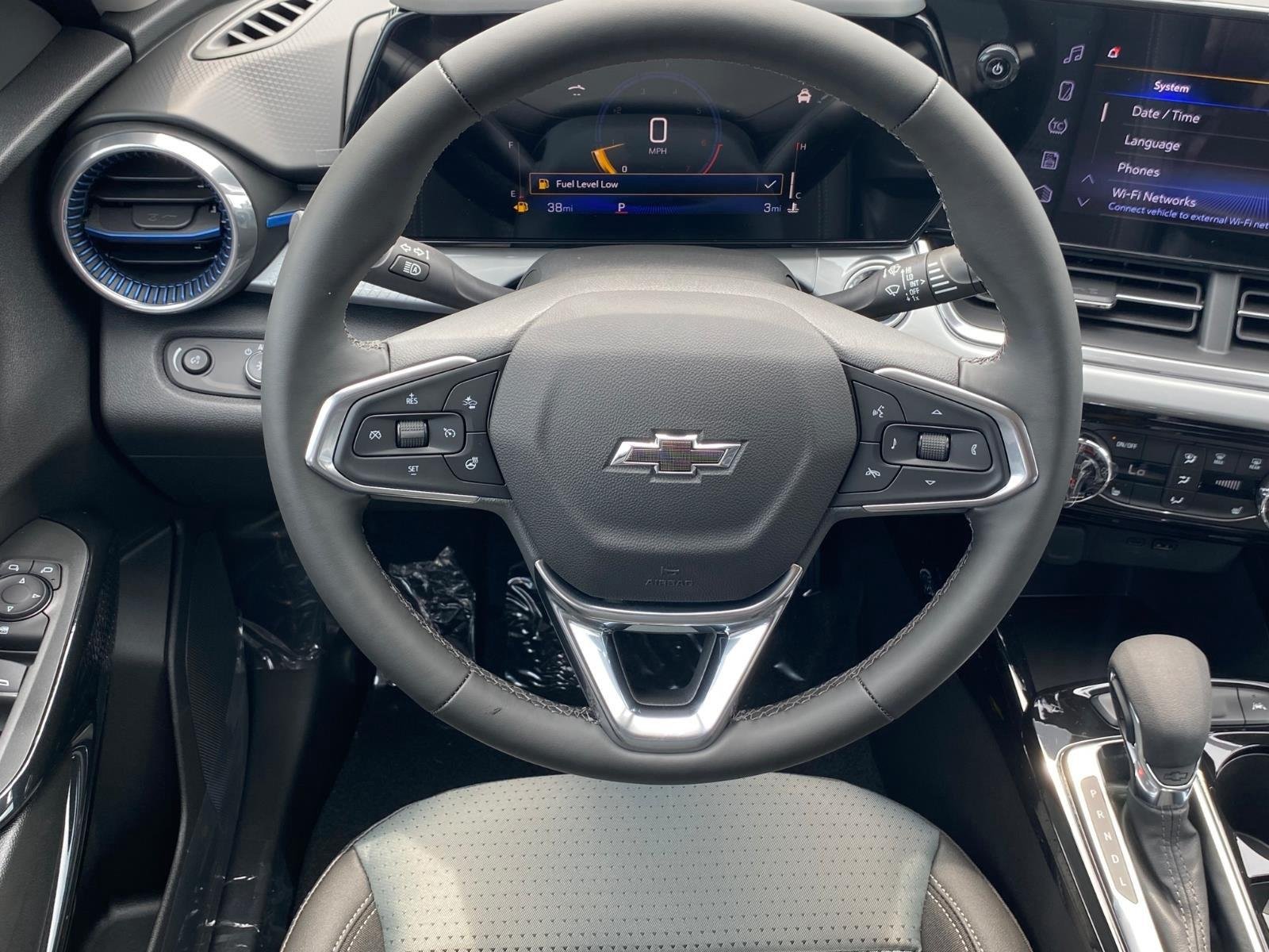 2026 Chevrolet Trax LT - Photo 8