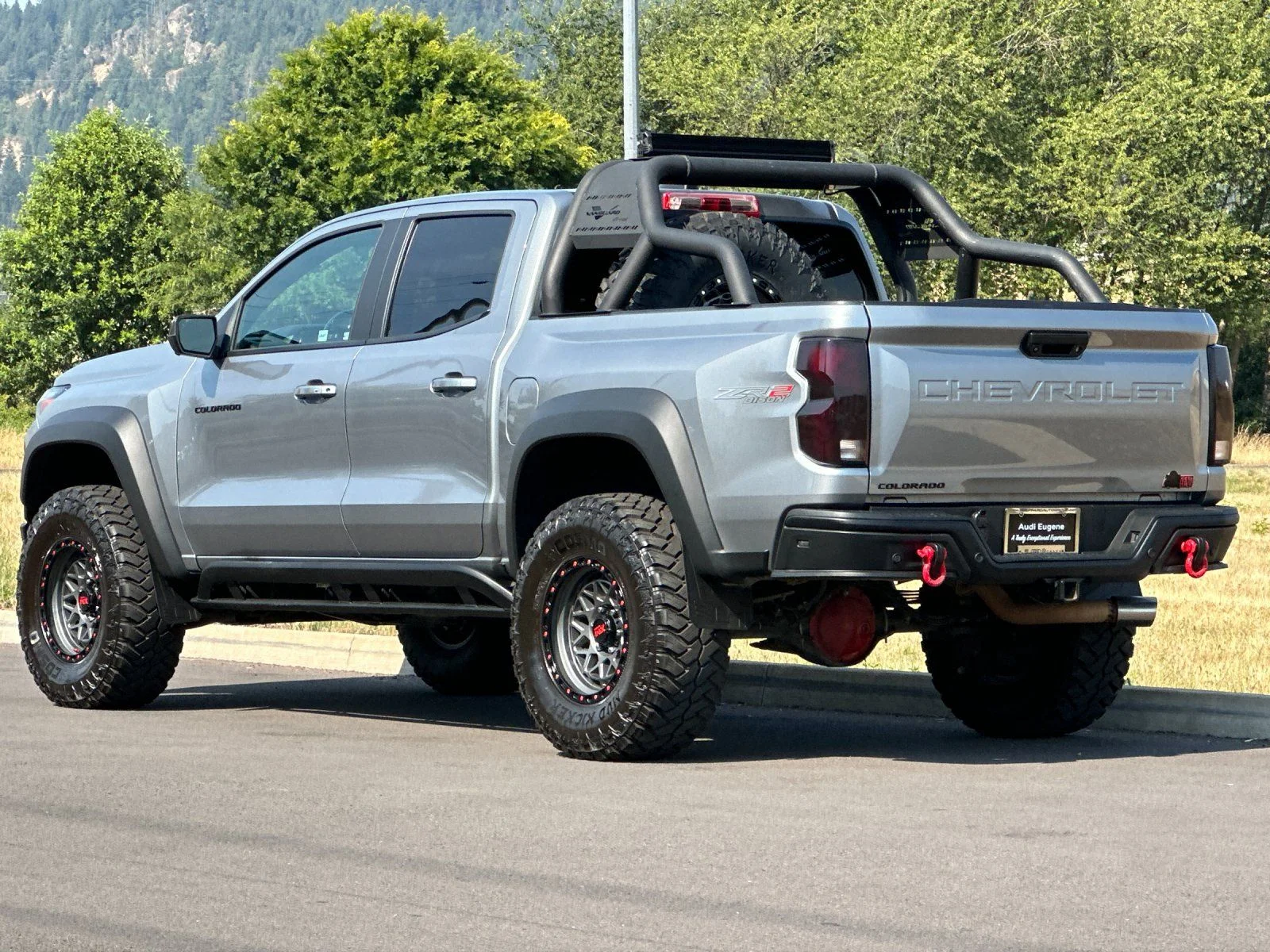Used 2024 Gray Chevrolet ZR2 image 5