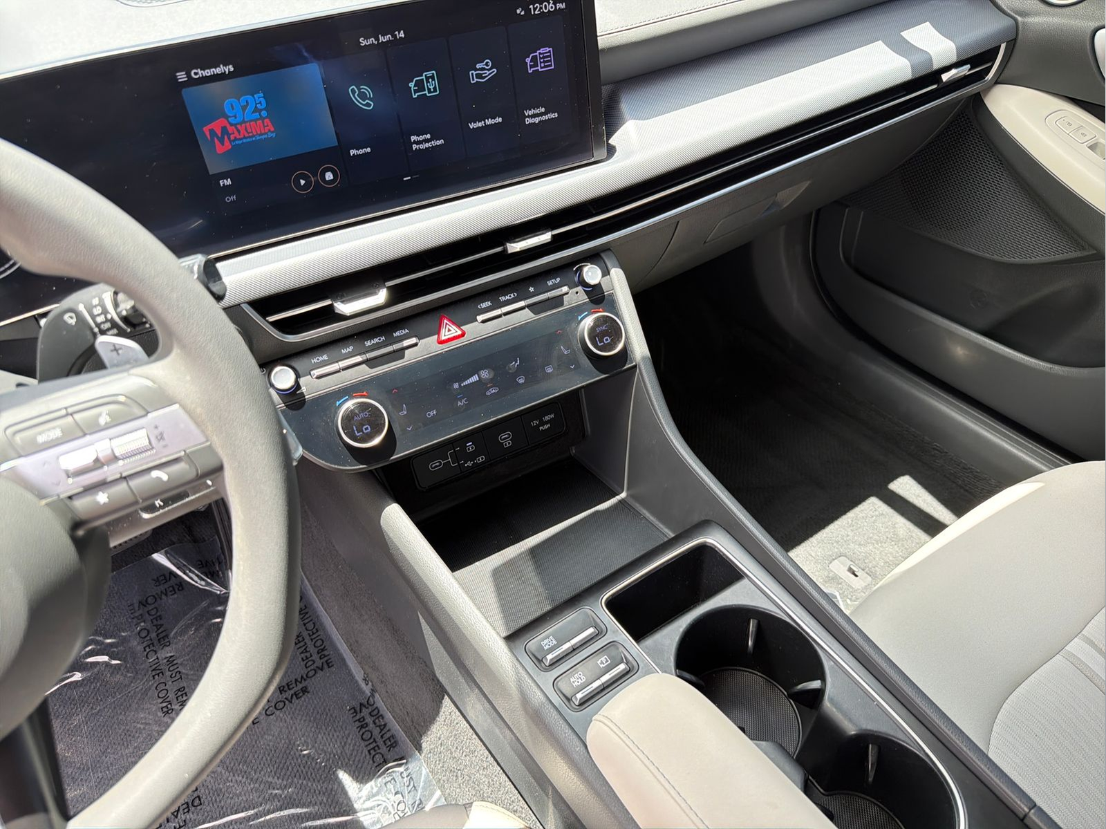 Used 2024 Silver Hyundai SEL image 19