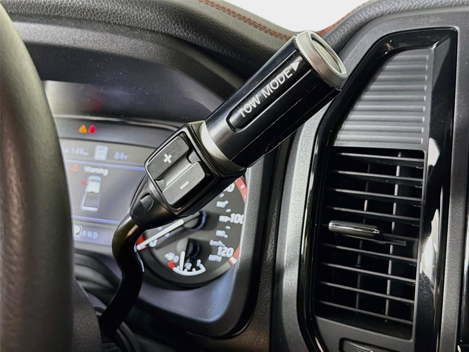 Used 2024 Gun Metallic Nissan PRO-4X image 19