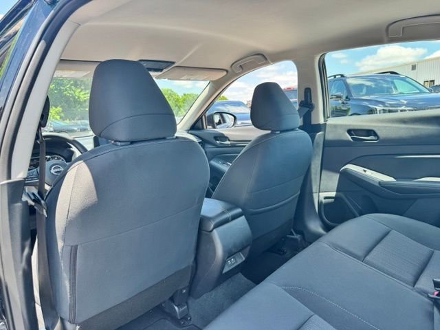 2025 Nissan Altima SV - Photo 16