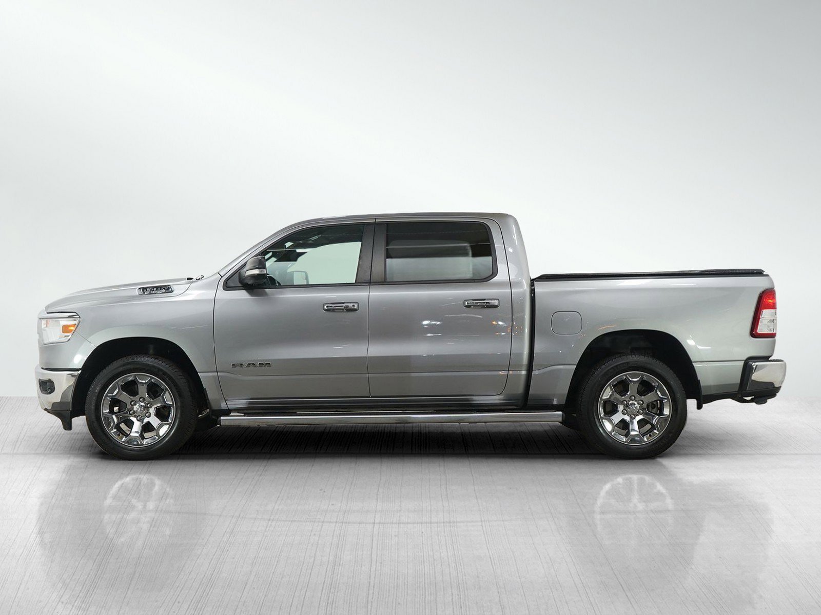 Used 2019 RAM Ram 1500 Pickup Big Horn/Lone Star with VIN 1C6SRFFT7KN739401 for sale in Burnsville, Minnesota