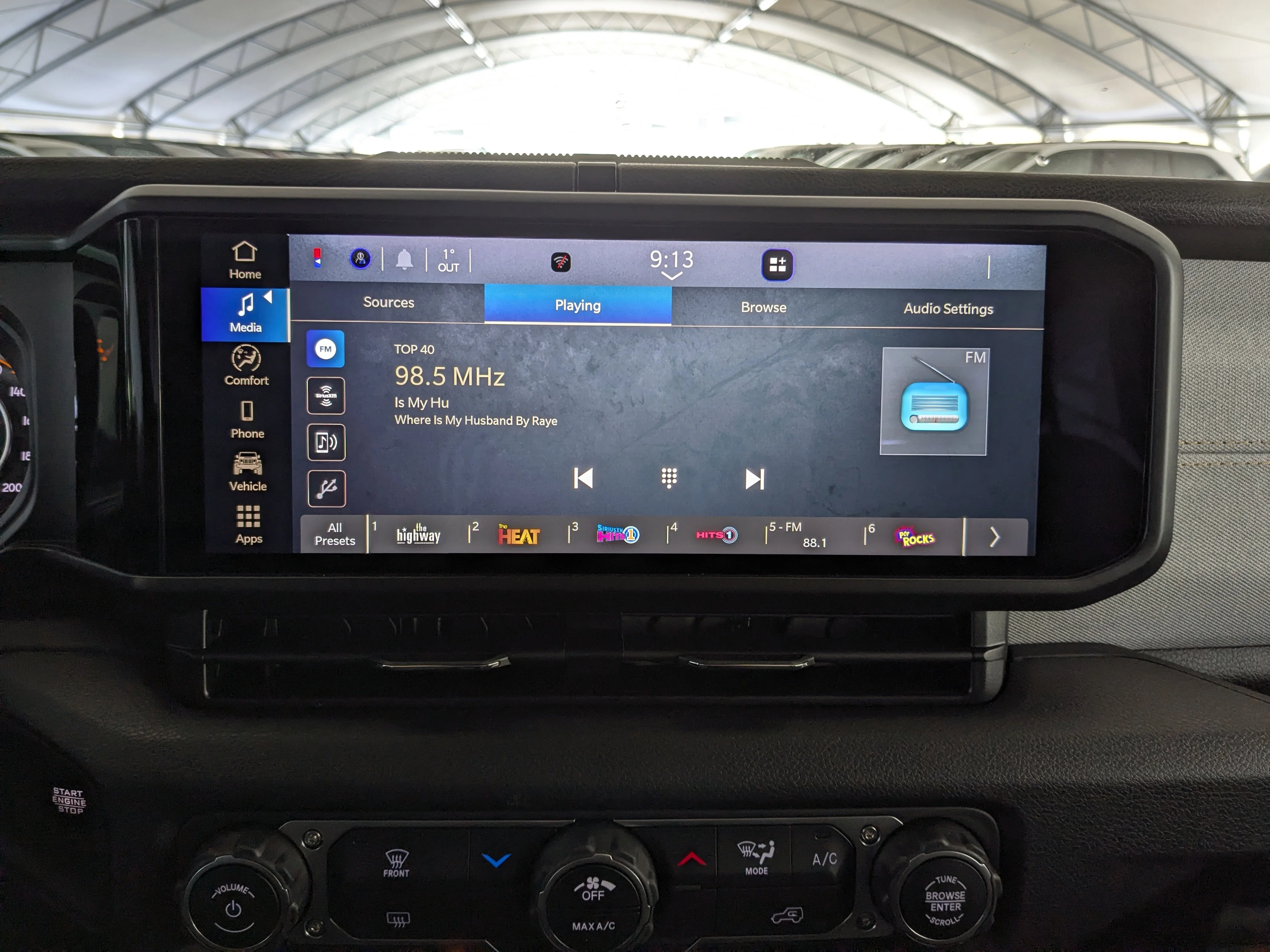 New 2026 Grey Jeep Sport S - - Gorilla Glass - 3-Piece Hardtop - Adaptive Cruise - Remote Start & tons more! image 19