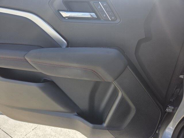 Used 2023 Sterling Gray Metallic Chevrolet 4WD Z71 image 23