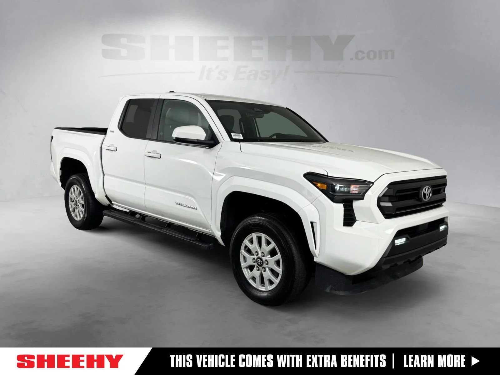 Used 2024 White Toyota SR5 image 1