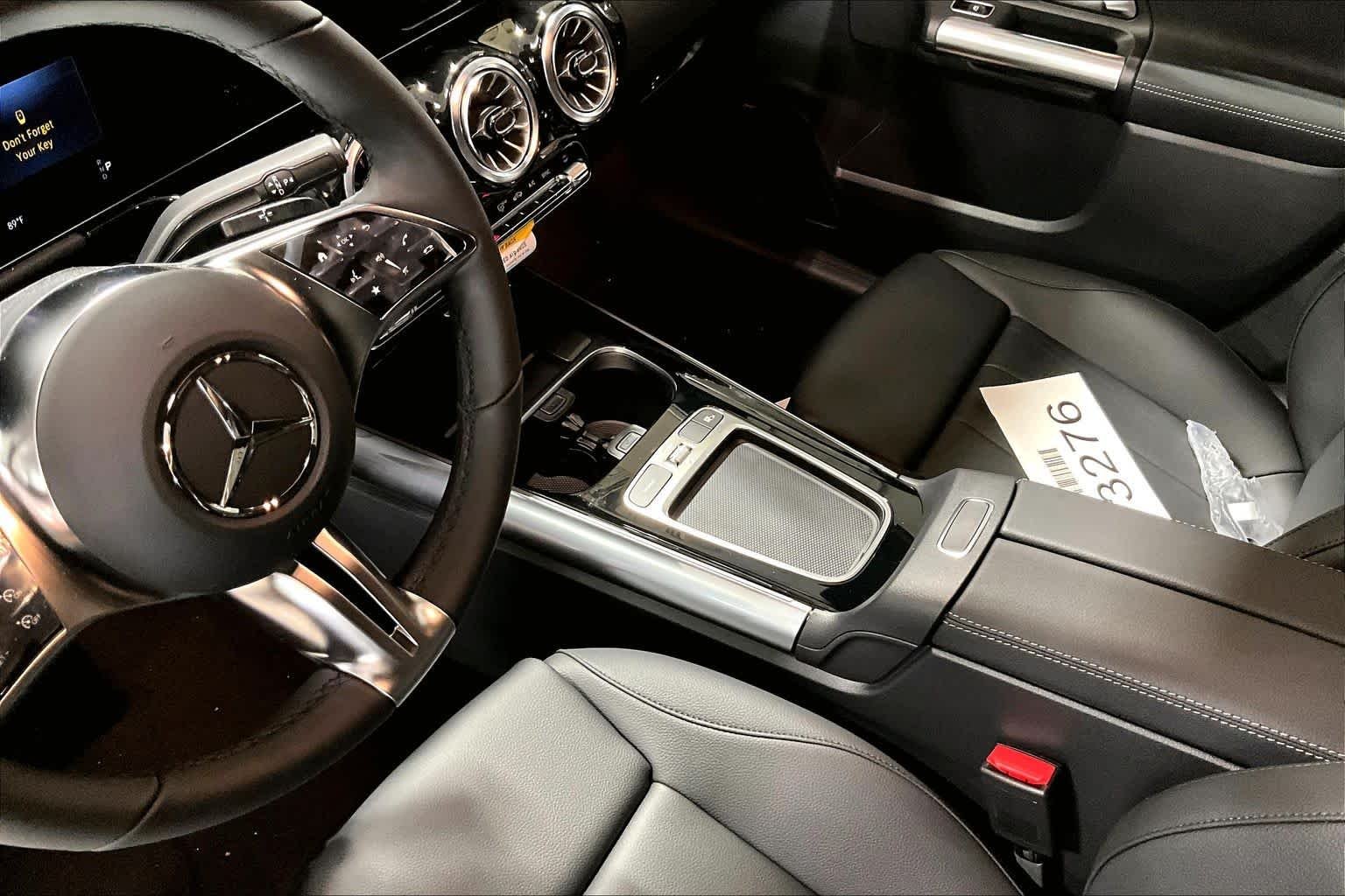New 2026 Polar White Mercedes-Benz GLA 250 image 11