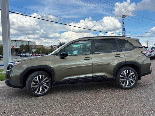 New 2026 AUTUMN GREEN METALLIC Subaru Touring image 4