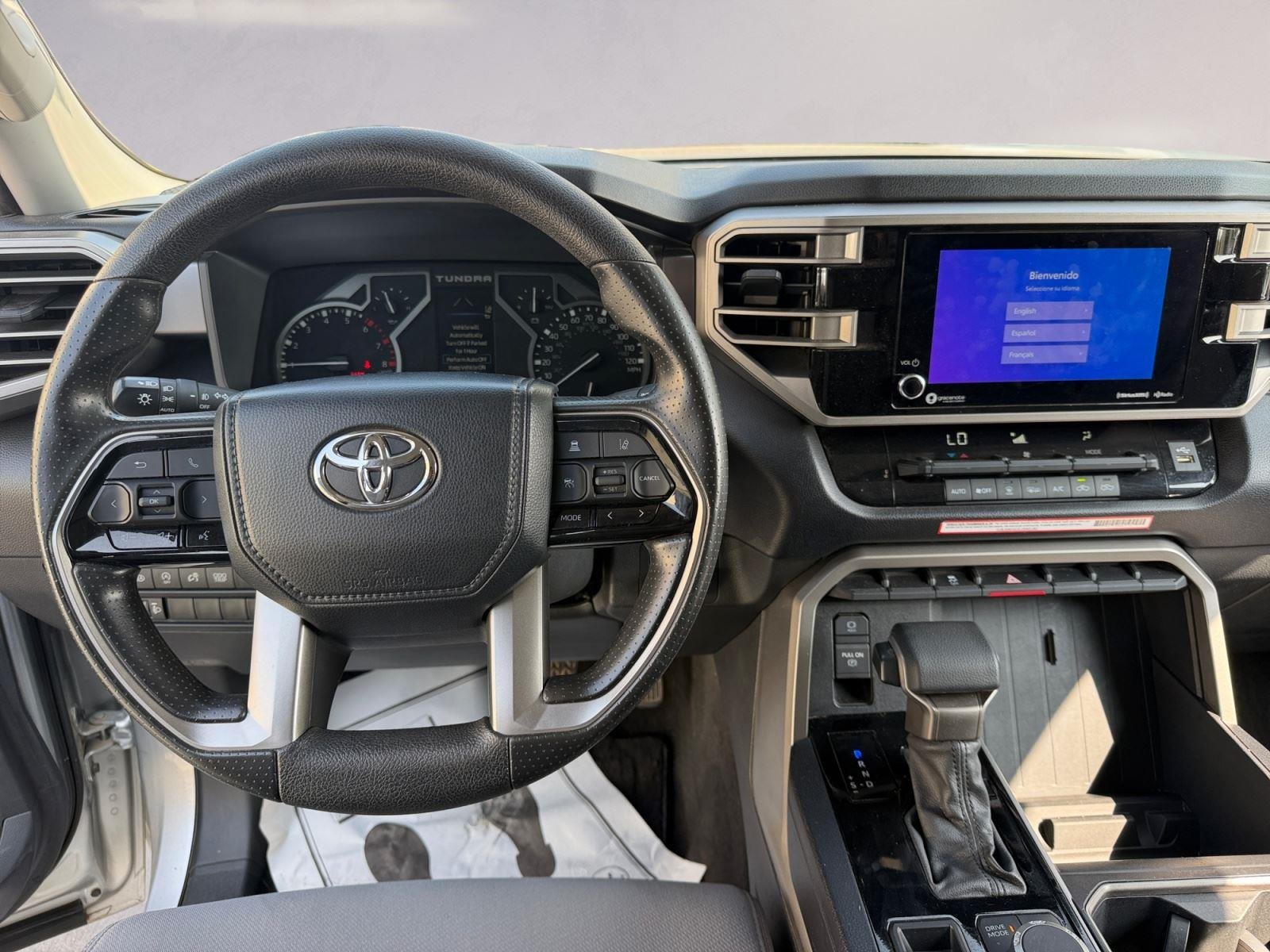 2022 Toyota Tundra SR5 - Photo 10