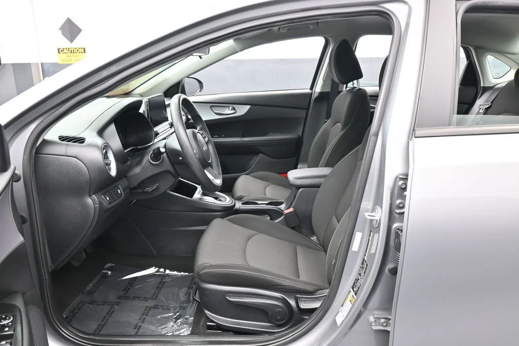 Used 2024 Steel Gray Kia LXS image 11
