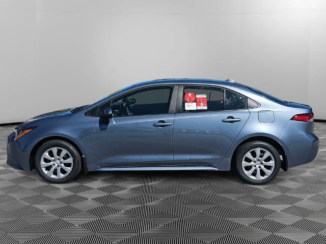 New 2027 Celestite Toyota LE image 2