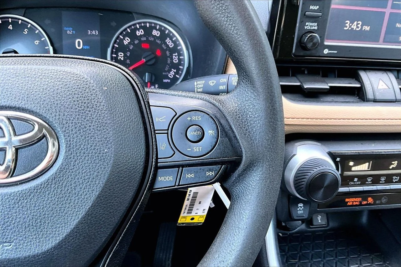Certified Used 2020 Red Toyota LE image 27