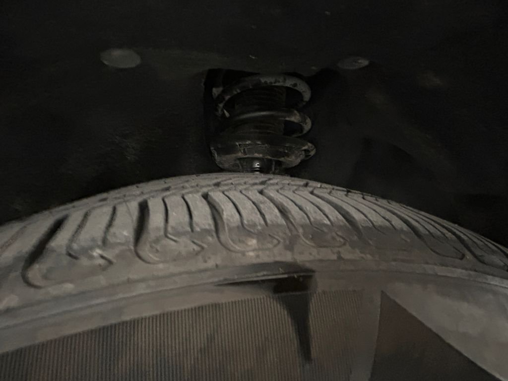 Used 2022 Gray Ford SE image 22