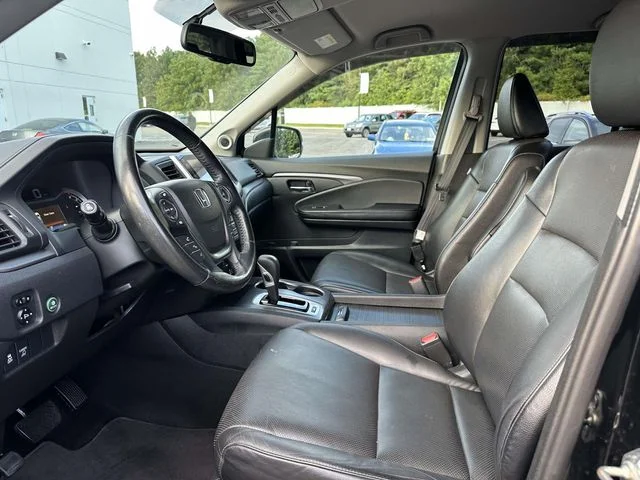 2017 Honda Ridgeline RTL-T - Photo 15