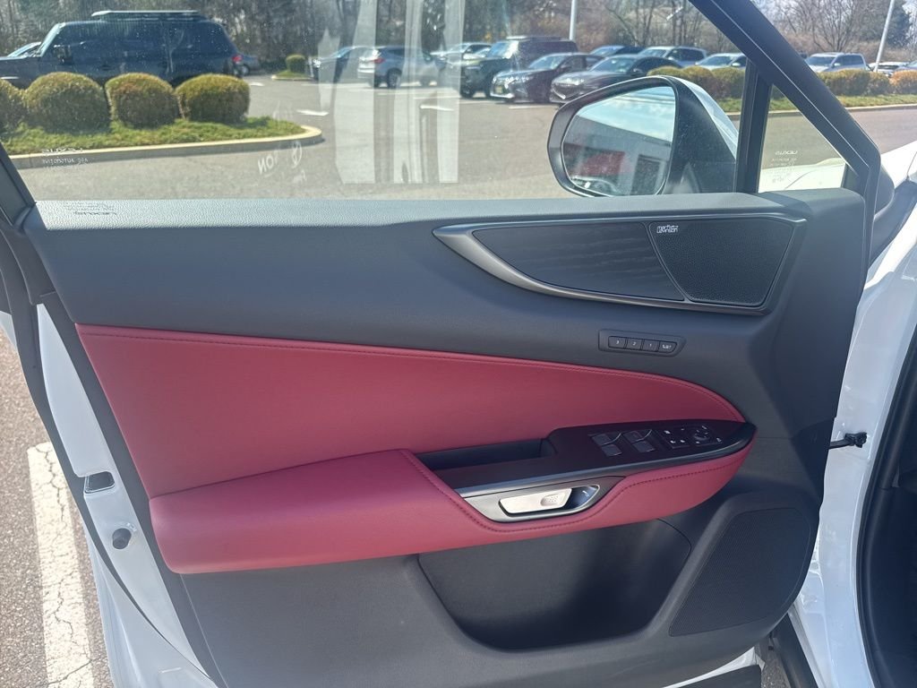 2026 Lexus NX 450h+ Luxury - Photo 7