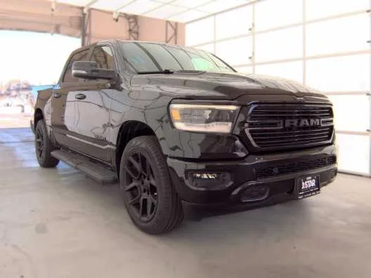 Used 2023 Diamond Black Crystal Pearlcoat Ram Laramie image 3